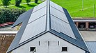 Solaranlage auf dem Dach des Hofs goldner Hain