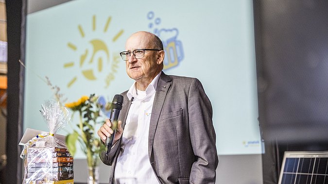 Vortrag des Bürgermeisters Michael Ruoff auf der Jubiläumsfeier von enatek in Hadamar
