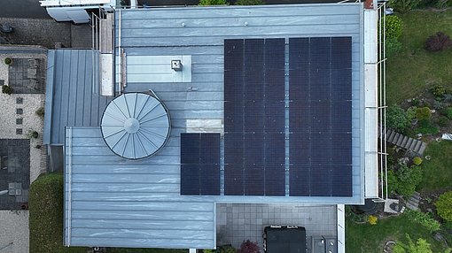 Stehfalzdach mit Transparenten Modulen 