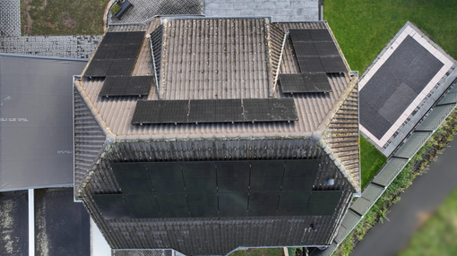 Pfannendach mit Modulen