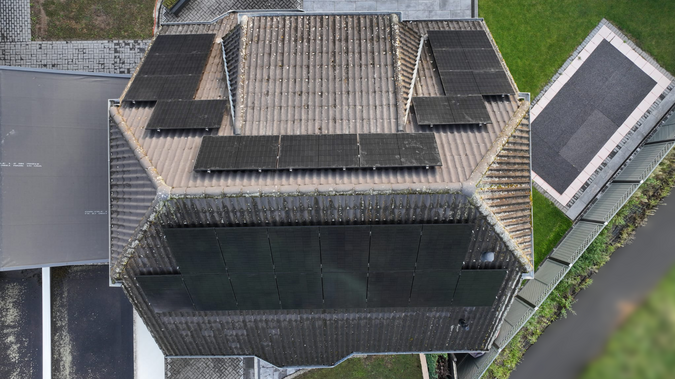 Pfannendach mit Modulen 