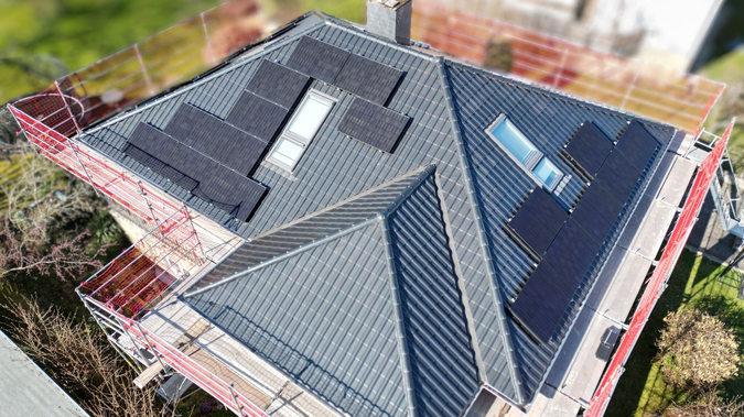 Pfannendach mit Transparenten Modulen 