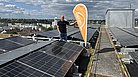enatek bei der Einweihung der Photovoltaikanlage auf dem Dach der SOKA-BAU in Wiesbaden.